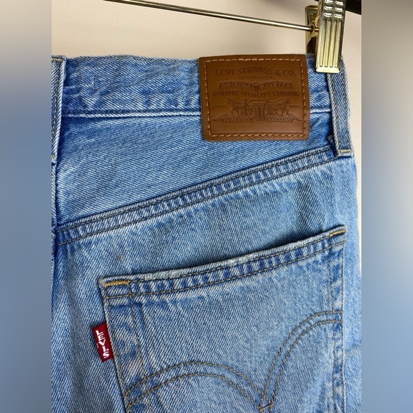 Levi’s 501 Premium BigE Rib Cage HighRise Button Fly Distressed Shorts s28 - Picture 8 of 10